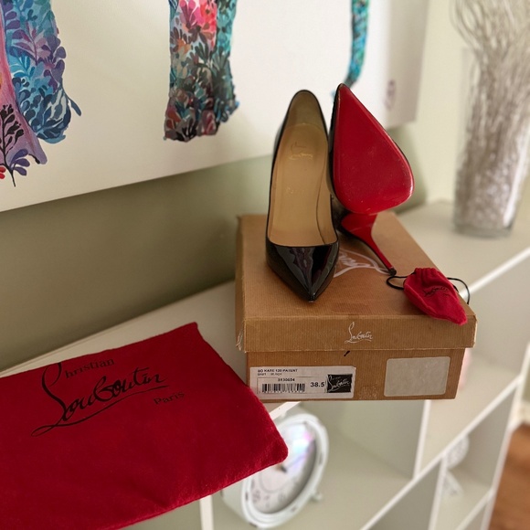 Christian Louboutin - Picture 1 of 4